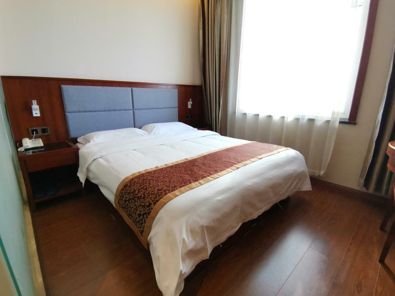 Beijing Gongmei Blue Peacock Business Hotel Exterior photo