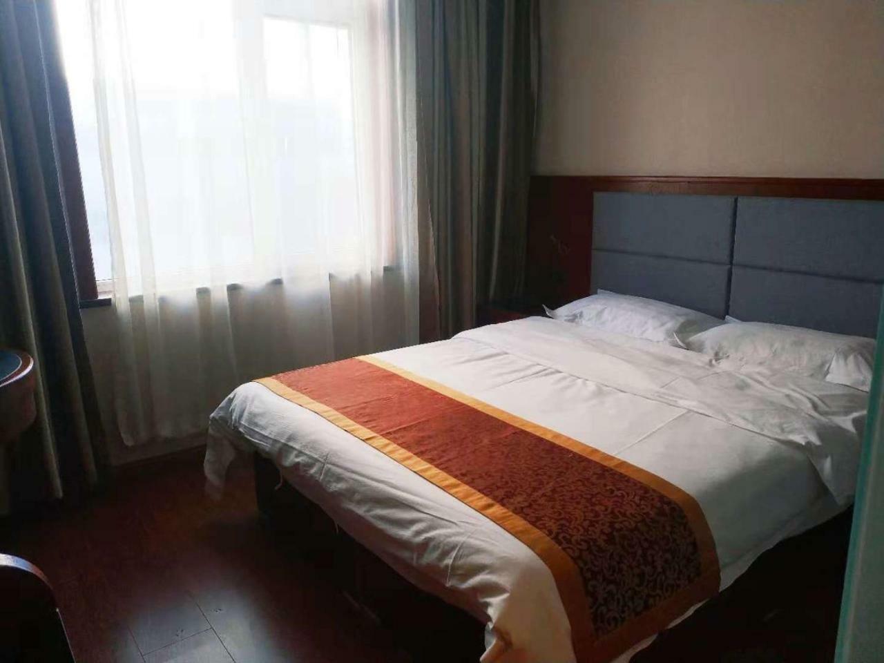 Beijing Gongmei Blue Peacock Business Hotel Exterior photo